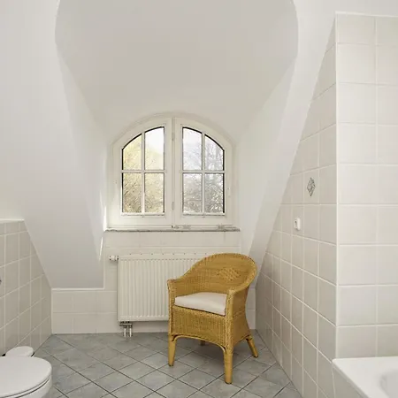 Ferienhaus Reethaus Wiek Haus Terrasse, Garten Wiek auf Rügen